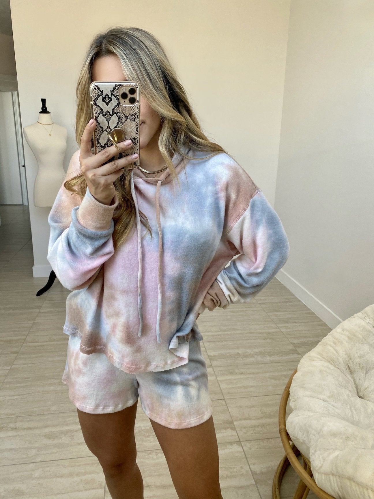 2025 spring and summer new loungewear casual two-piece set women's summer long-sleeved shorts home set