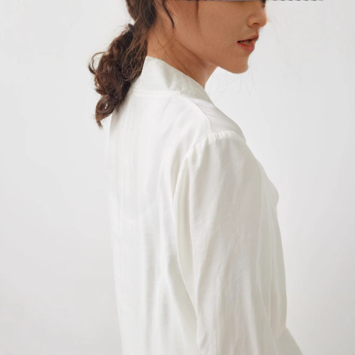 2025 Mountain Free, Hanfu Collar, Shirt Girl, Copper Ammonia Silk Slim Literary Shirt, Chunliang 90317C Elegant