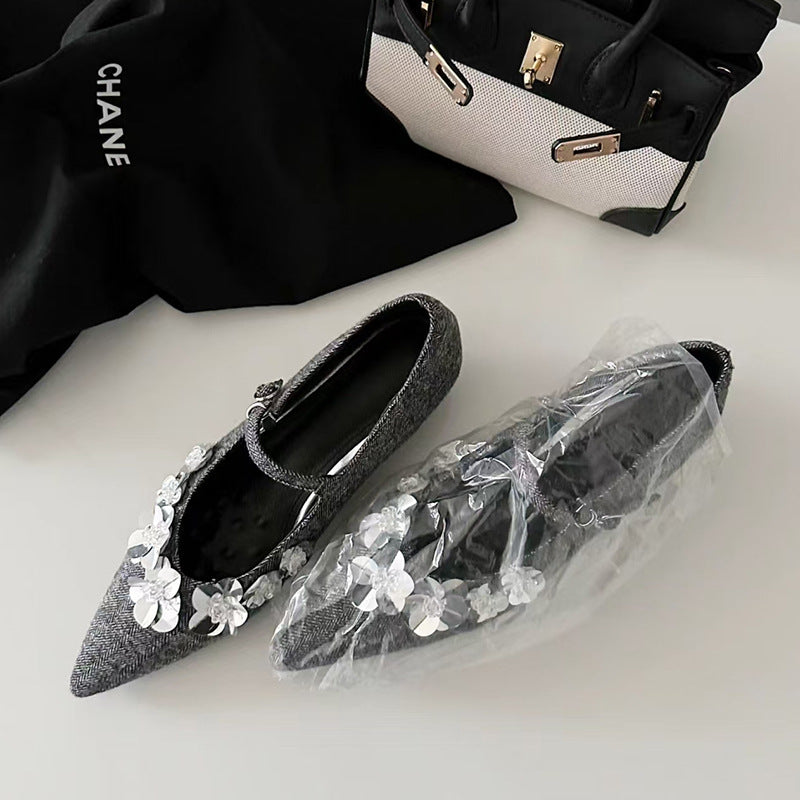 2025 Sheepskin version~ Japanese pointed flower flat shoes sequins 25 new cold smoke one-word buckle Mary Jane ladyshoes