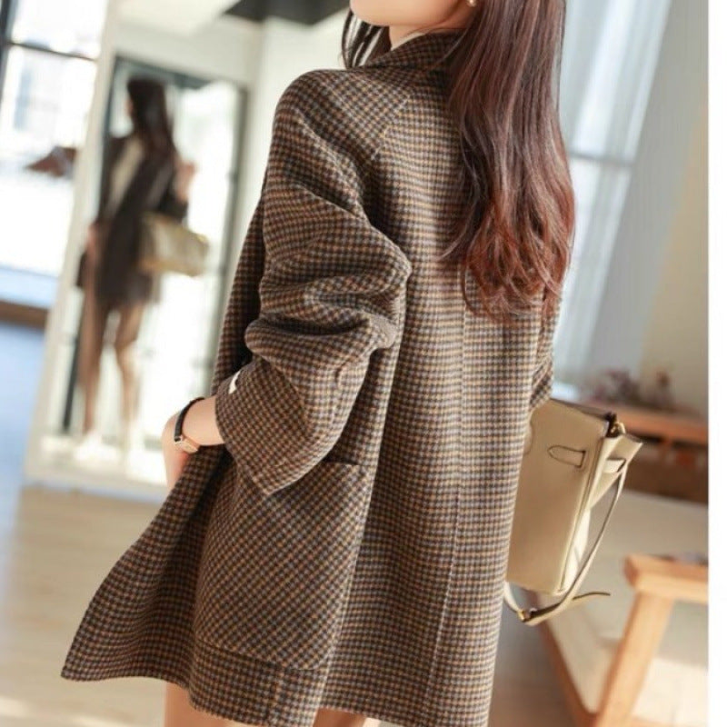2025 new handmade medium and long temperament coat for women, small suit collar, loose plaid coat for women