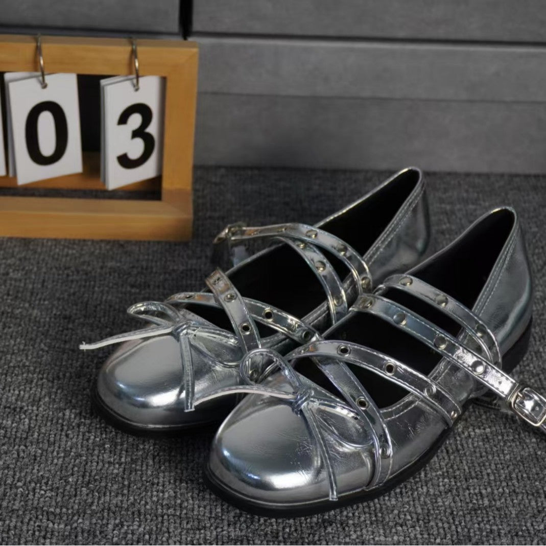 2025 Sheepskin version~ Silver bow small single shoes women's 2025 autumn leather retro light mouth rivet ballet flats