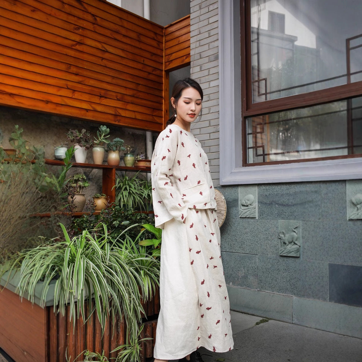 2025 Early autumn rain dew hemp front embroidery with broken pleats elastic waist strap skirt 91016C large skirt elegant