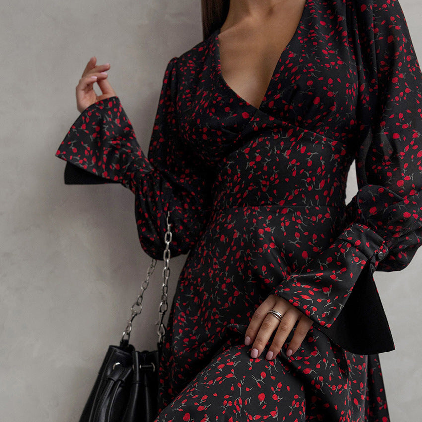 2025 Floral sexy V-neck waist long-sleeved dress new autumn fashion Popular trade short skirt women