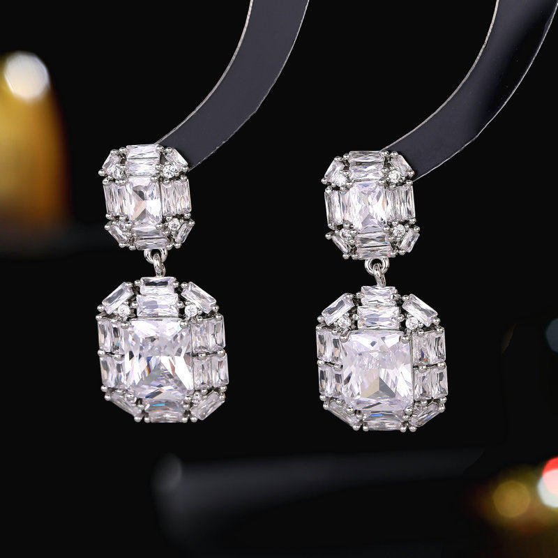 2025 S925 silver needle temperament elegant high sense of fashion super flash square zircon inlaid earrings banquet dress with earrings