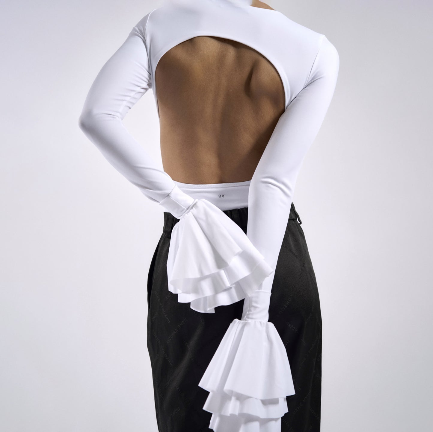 2025 New sexy wind backless tight onesie women's pure desire for spring new lotus leaf sleeve onesie high sense