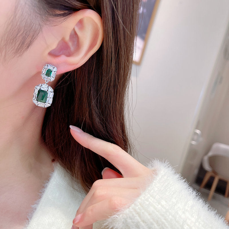 2025 S925 silver needle temperament elegant high sense of fashion super flash square zircon inlaid earrings banquet dress with earrings