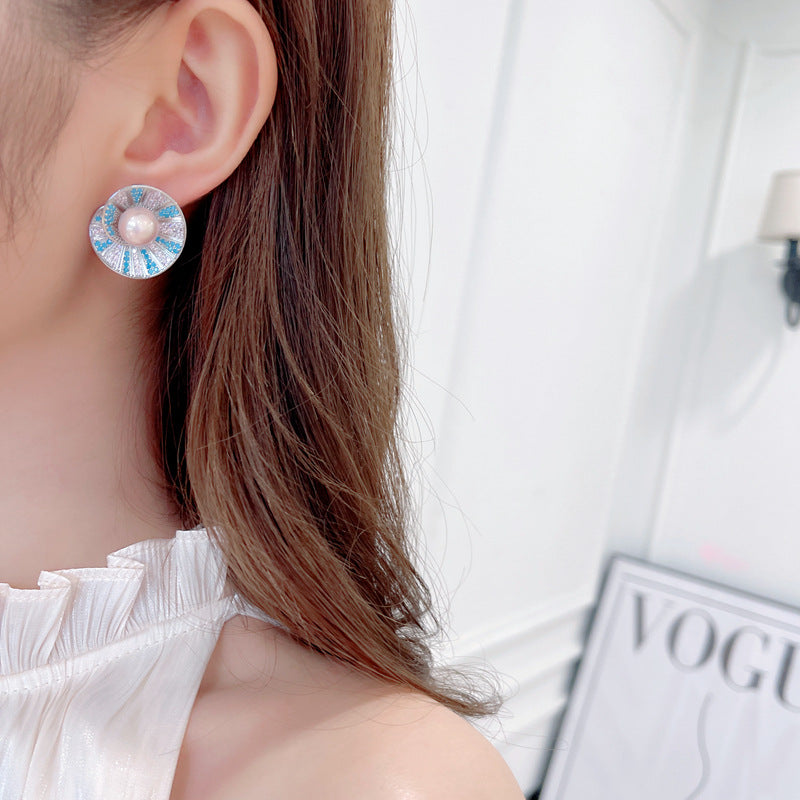 2025 s925 silver needle new style high-grade retro light luxury temperament earrings wholesale zircon pearl design shell earrings