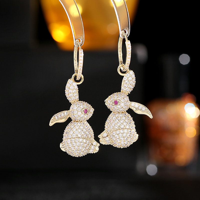 2025 Niche high-end sense light luxury style sweet girlish heart temperament ear buckle zodiac rabbit earrings tide natal year rabbit earrings