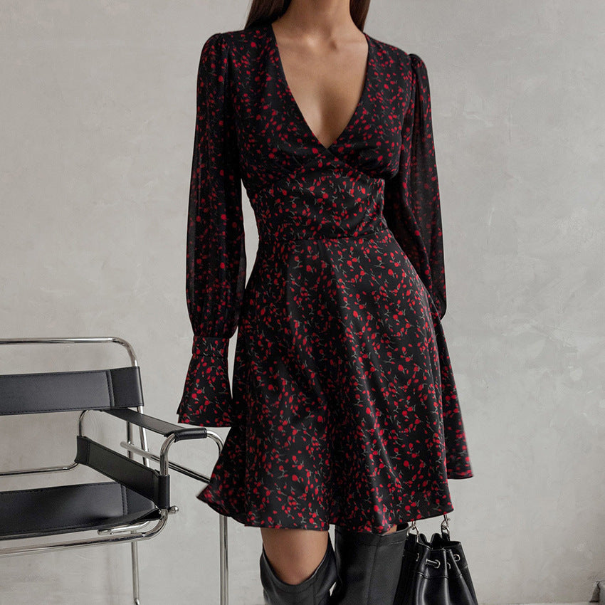 2025 Floral sexy V-neck waist long-sleeved dress new autumn fashion Popular trade short skirt women