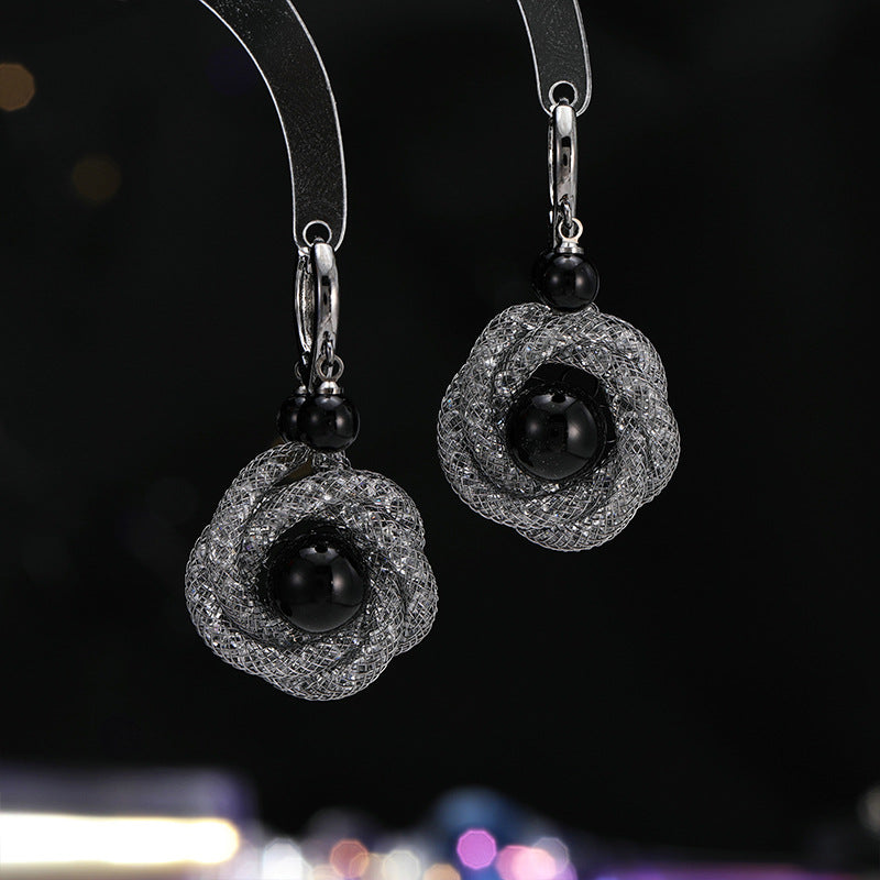 2025 Retro Chinese style red pearl ear buckle trendy high-end sense light luxury metal mesh earrings niche simple earrings women