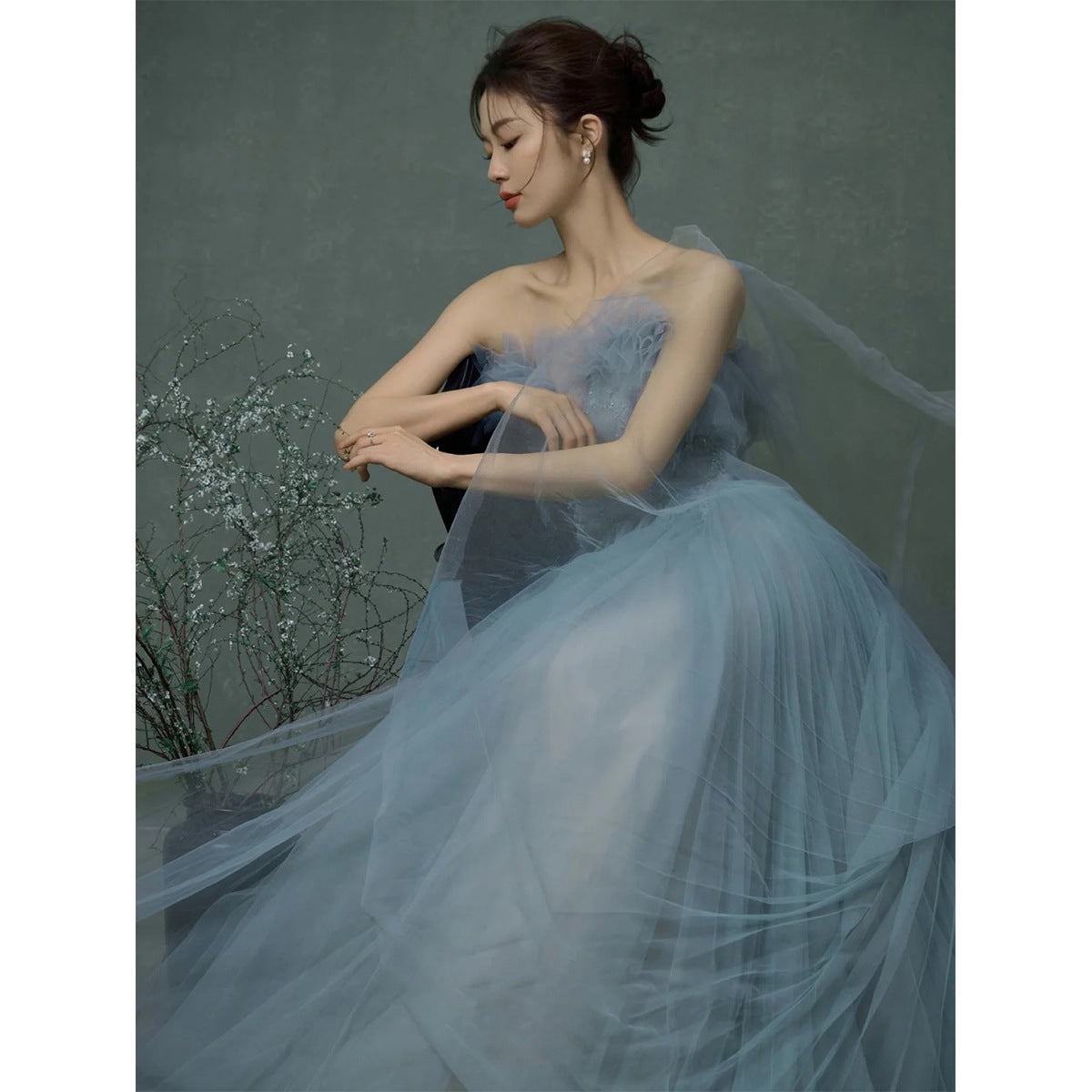 2025 new studio wedding dress Mori color photography fashionable and beautiful super fairy mesh theme sweet fluffy dress