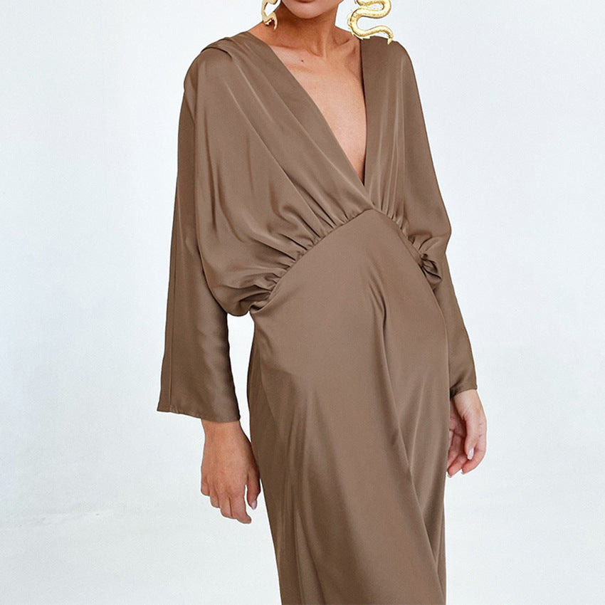 2025 Autumn women's new dress, high sense, Popular trade temperament, commuting V-neck long dress, high waist, simplicity