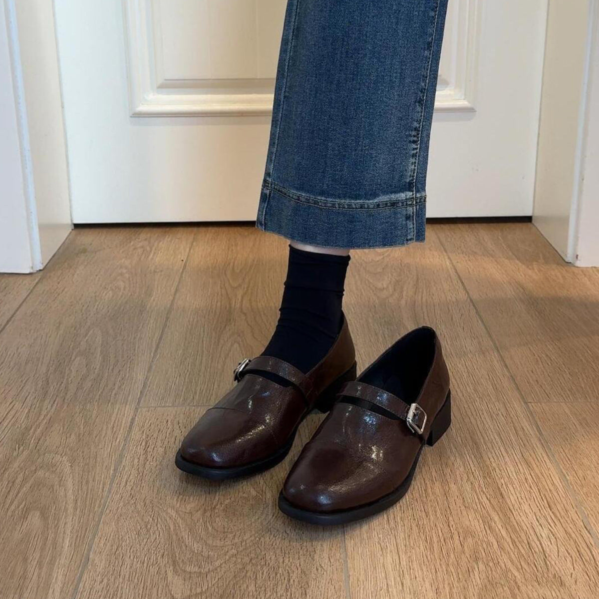 2025 Sheepskin version~ row style retro low-heeled small leather shoes women's one-pedal belt buckle leather loafers new small single shoes