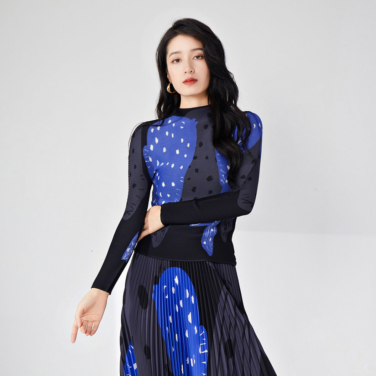 2025 women's t-shirt top Nanyou high-end women's clothing wholesale high-end fashion printed slim-fitting long-sleeved top