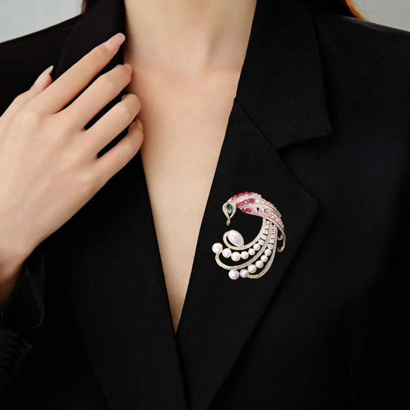 2025 National style natural freshwater pearl peacock brooch retro luxury atmospheric corsage fashion light luxury suit coat accessories
