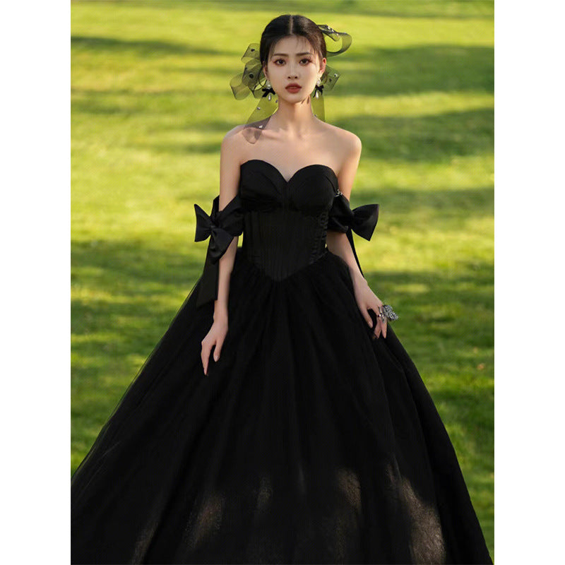 Black main wedding dress 2025 new studio photography photo clothing Hepburn wind light gauze travel banquet dress