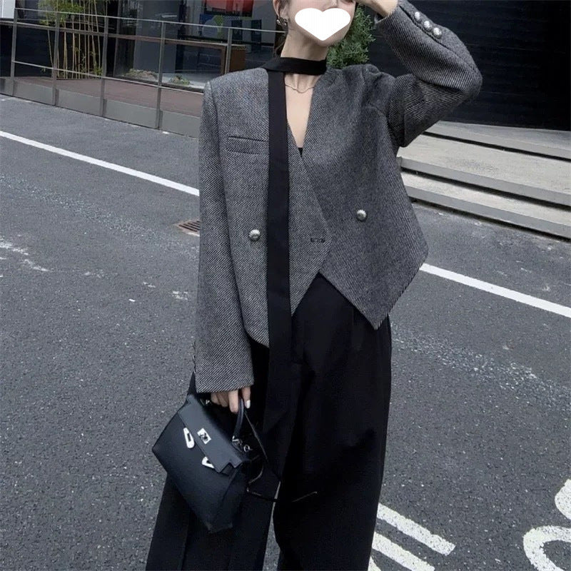 High-end streamer blazer women's autumn new design niche single-breasted short casual and thin suit