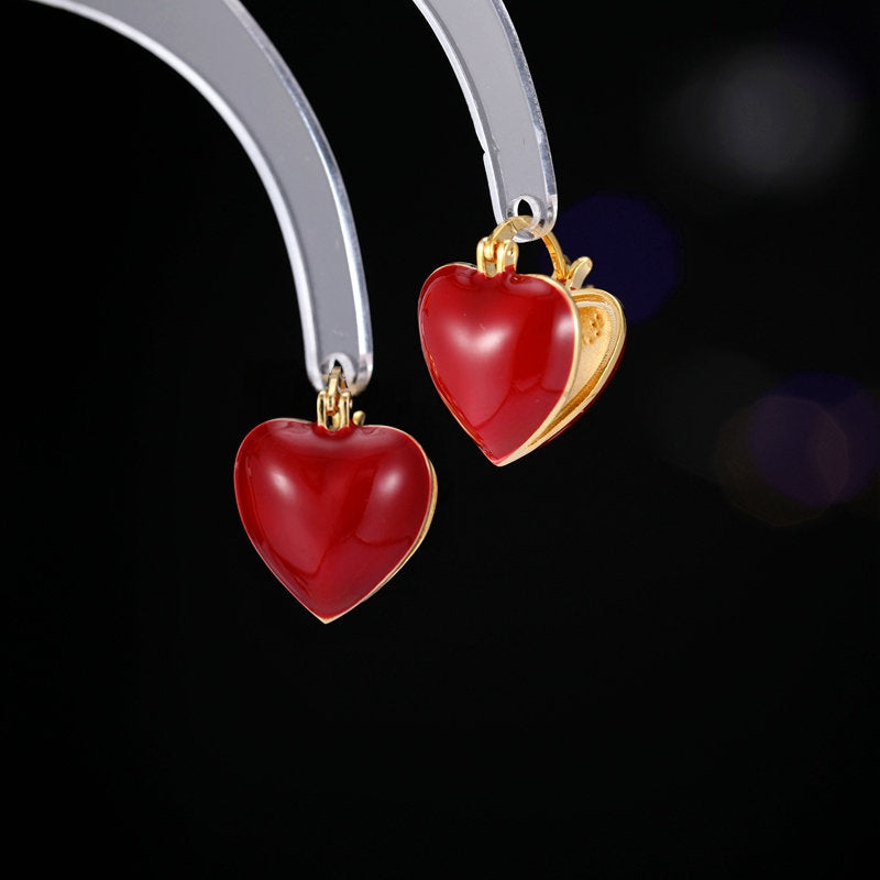 2025 Sweet temperament Ankola red ear buckle Hong Kong style retro heart super fairy girl heart double-sided dripping oil love earrings