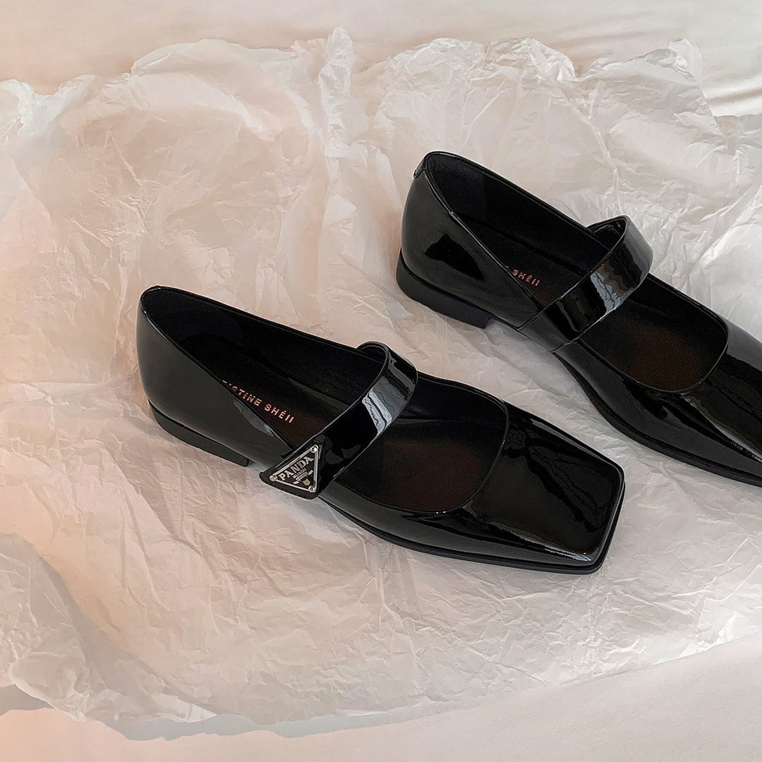2025 Cowhide version~ Su Yinyin's same shoes P home patent leather square head triangular label buckle with flat Mary Jane shoes women's single shoes