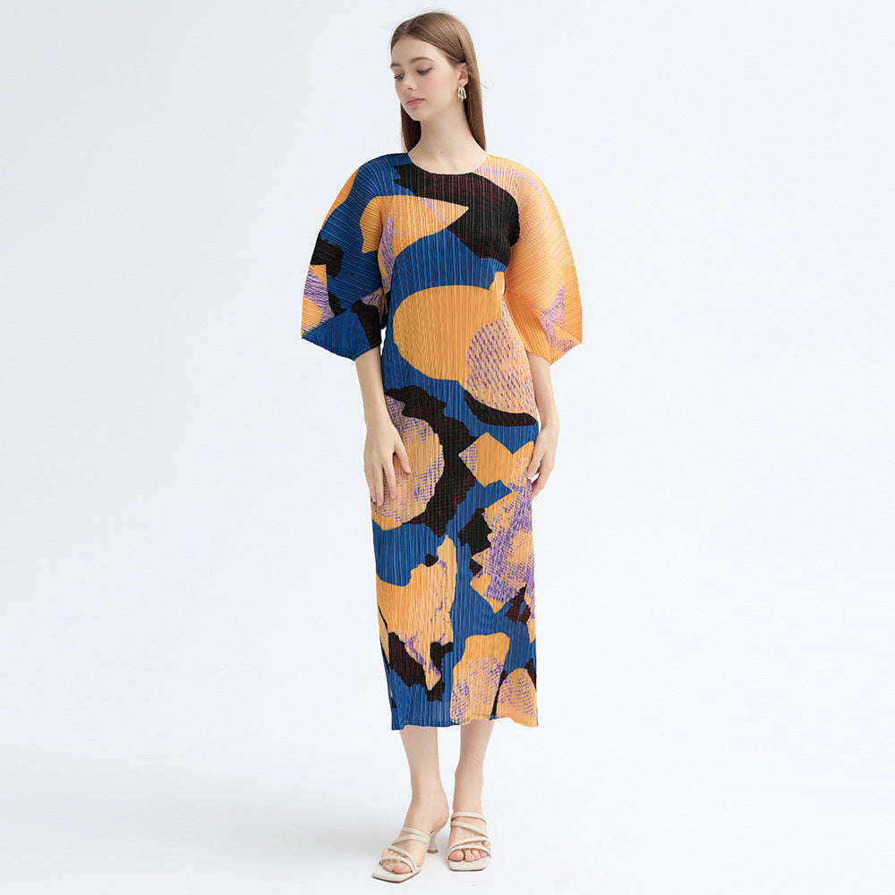 2025 Miyake new geometric printing seven-quarter sleeve round neck loose Korean version dress women's pleated temperament A-shaped skirt