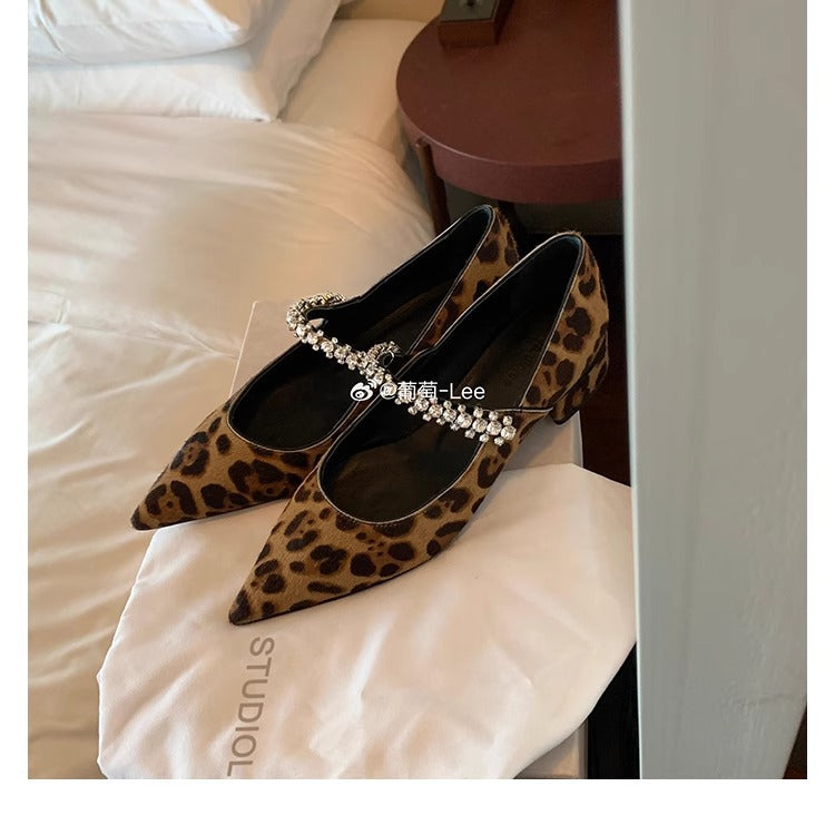 2025 Sheepskin version~ Grape mother, the same elegant small pointed sparkling diamond with versatile leopard print light mouth Mary Jane single shoes women
