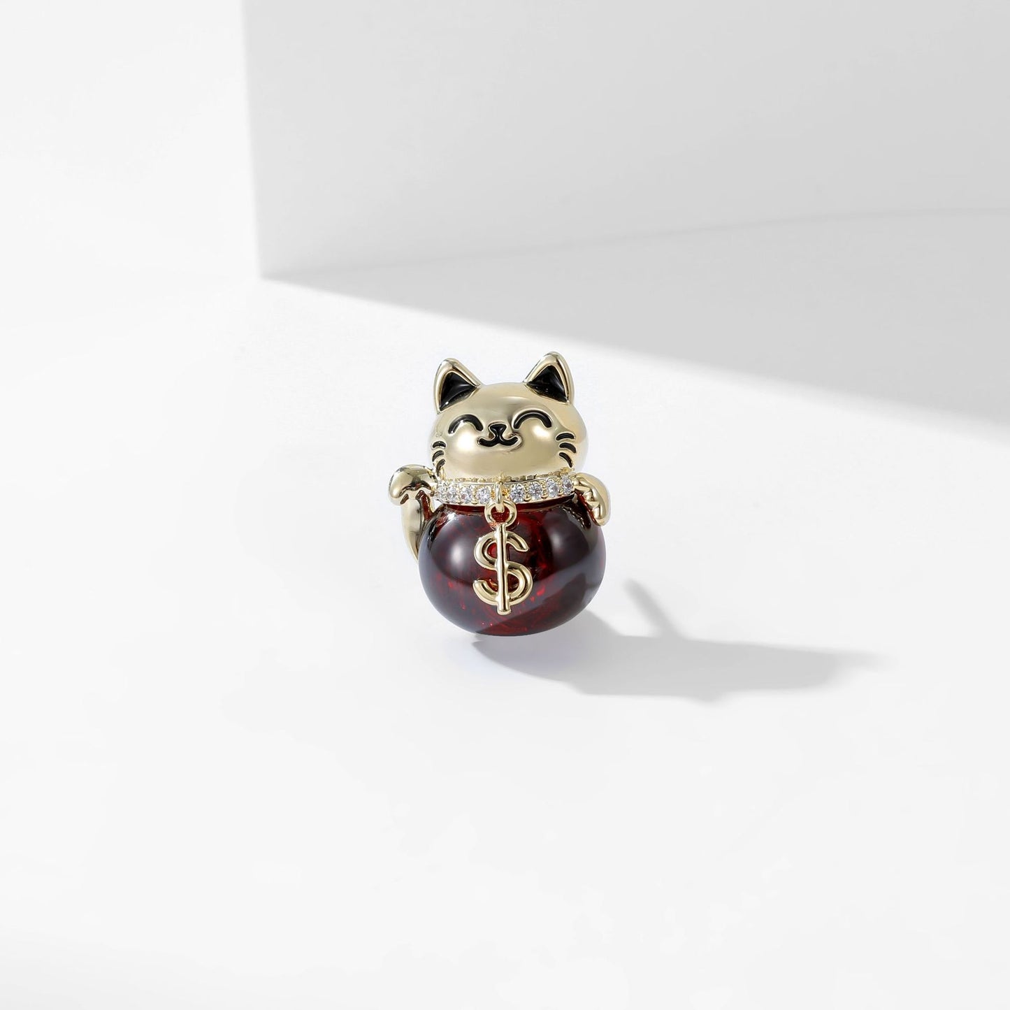 2025 New clothing fixed cardigan V-neck anti-light pin Small suit shirt collar needle Cute lucky cat spike needle