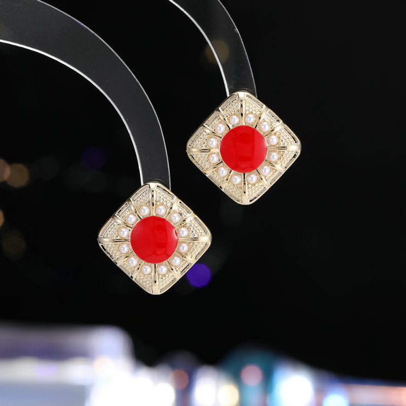 2025 S925 silver needle geometric rhombus stud earrings fashionable and simple square pearl-set earrings women's exquisite and small Korean version earrings