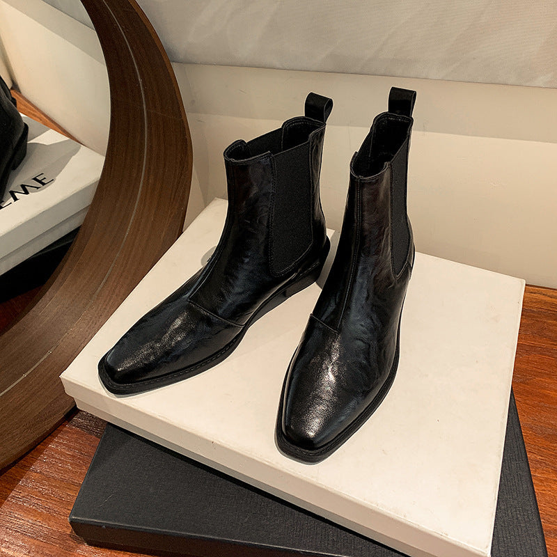 2025 Cowhide version~ 2025 autumn and winter new pointed one-pedal Chelsea short boots fashion British thick heel Martin boots women