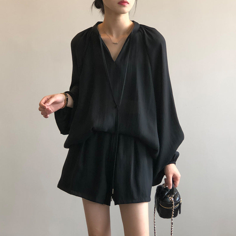 2025 summer new Popular style age reduction small man wear salt fried street Internet celebrity casual shorts two-piece suit women