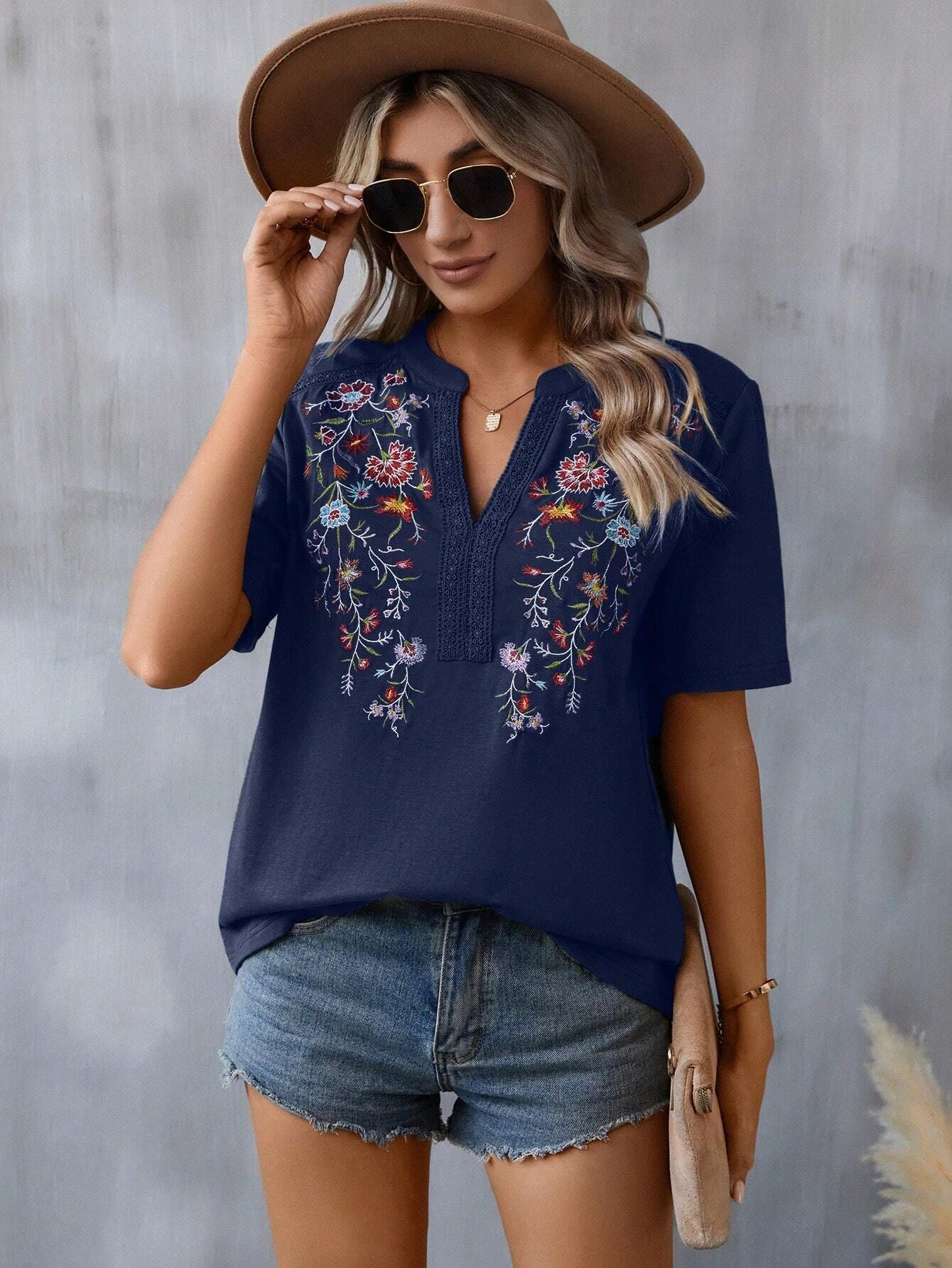 2025 Popular, , New summer new fashion 10,000-needle embroidered splicing lace lace top women's T
