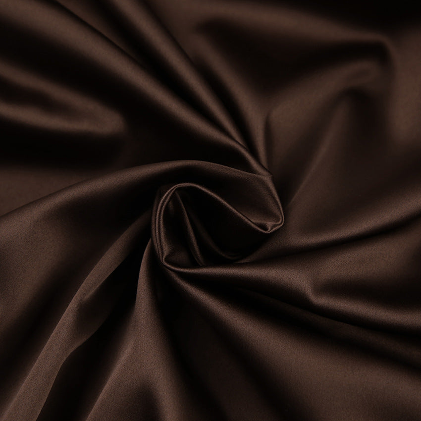 2025 light and sexy V-neck hip skirt design pleated slim dress women's autumn and winter commuter women's clothing