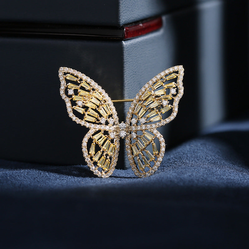2025 Niche design sense Korean version fashion suit fixed cardigan pin silk scarf buckle hollow zircon inlaid butterfly brooch