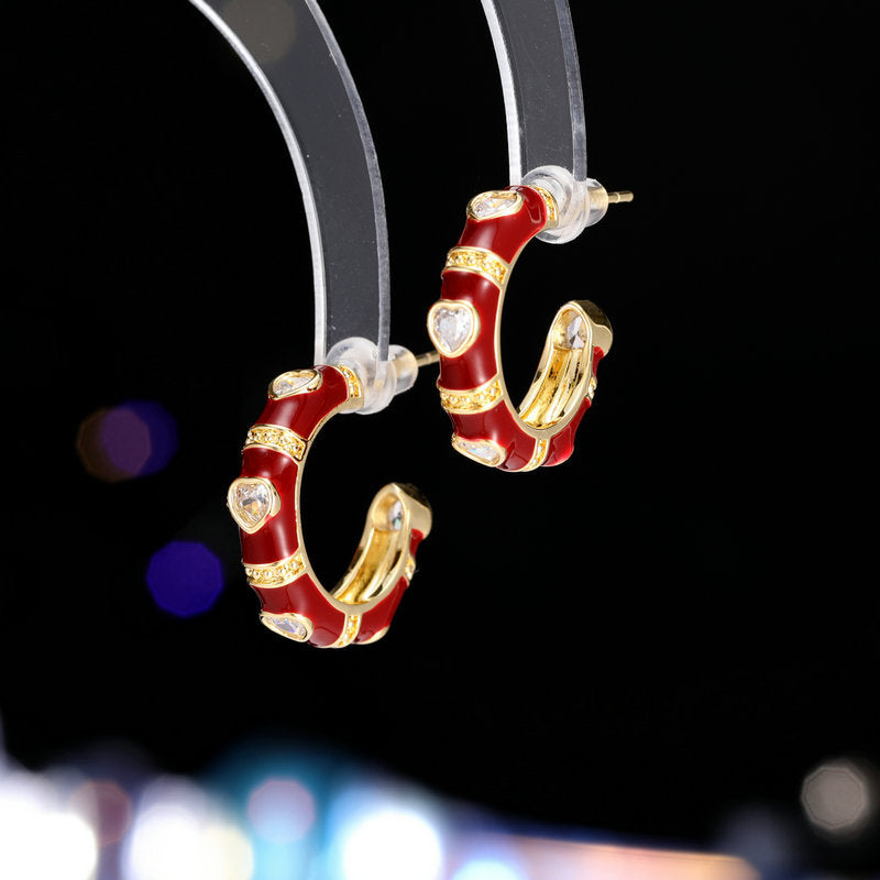 2025 S925 Silver Needle Niche Simple Earrings High Sense Design Sense Love C-shaped Circle Hot Sale Ankola Red Earrings