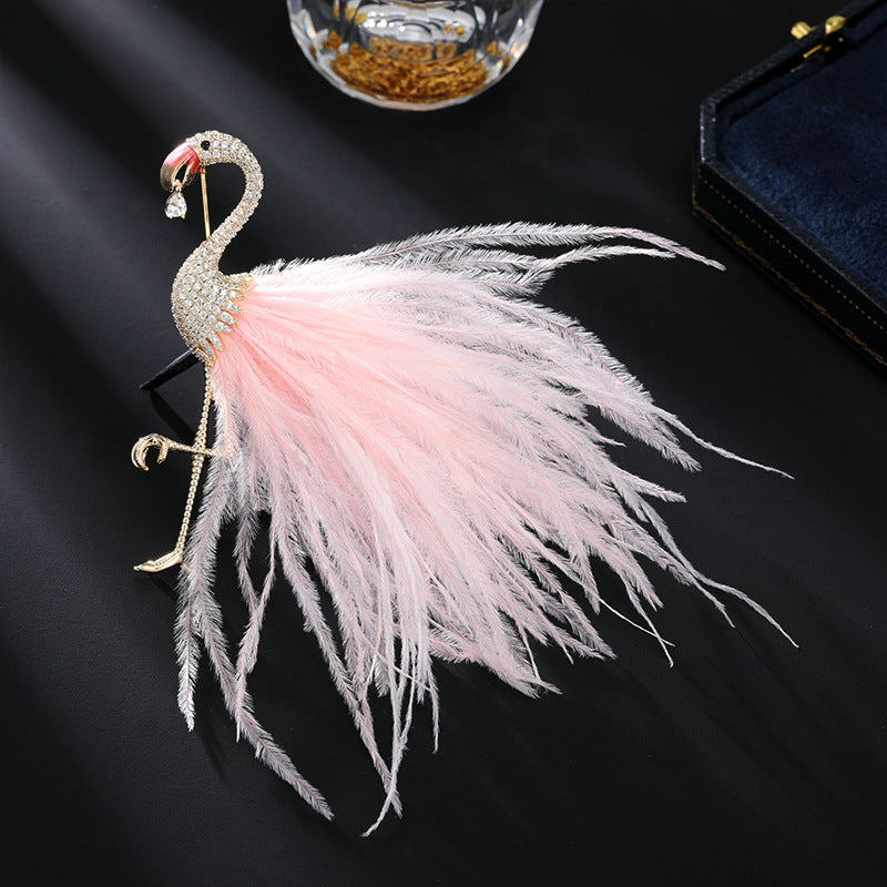 2025 High-grade pink feather flamingo brooch exquisite high-grade corsage temperament suit coat personality creative pin