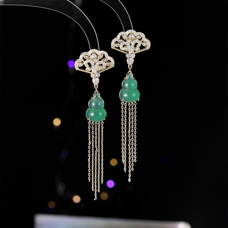 2025 Long ancient cheongsam Hanfu national style earrings female modified face shape new Chinese chalcedony gourd Fulu fringed earrings