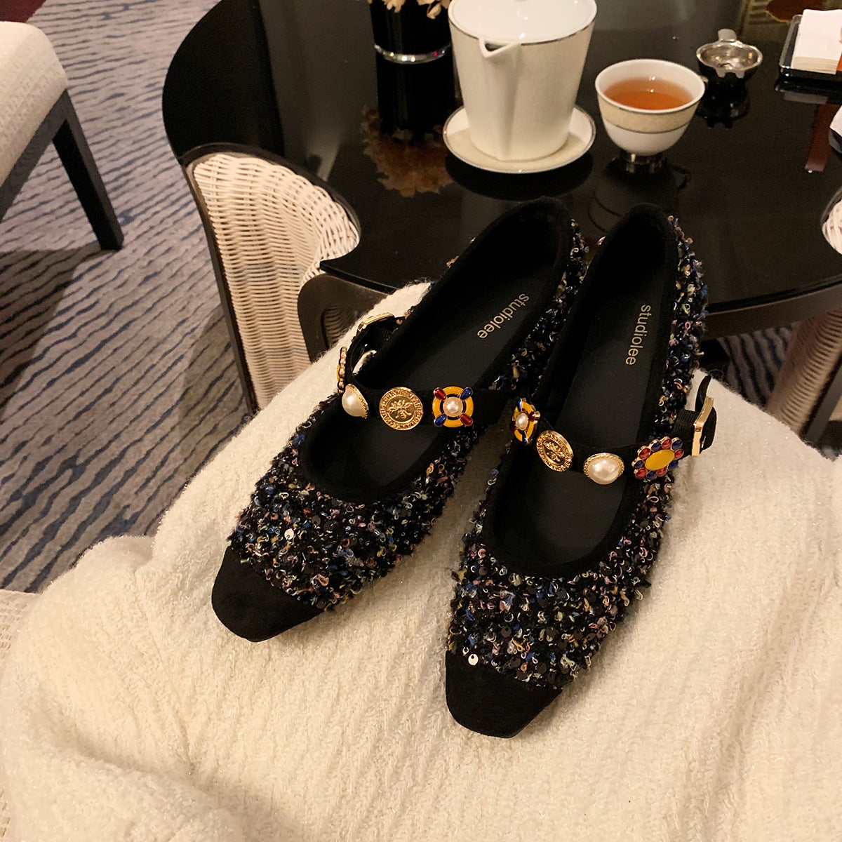 2025 Sheepskin version~ Grape mother with the same small fragrant style splicing square head tweed badge Mary Jane single shoes women's banquet wedding shoes