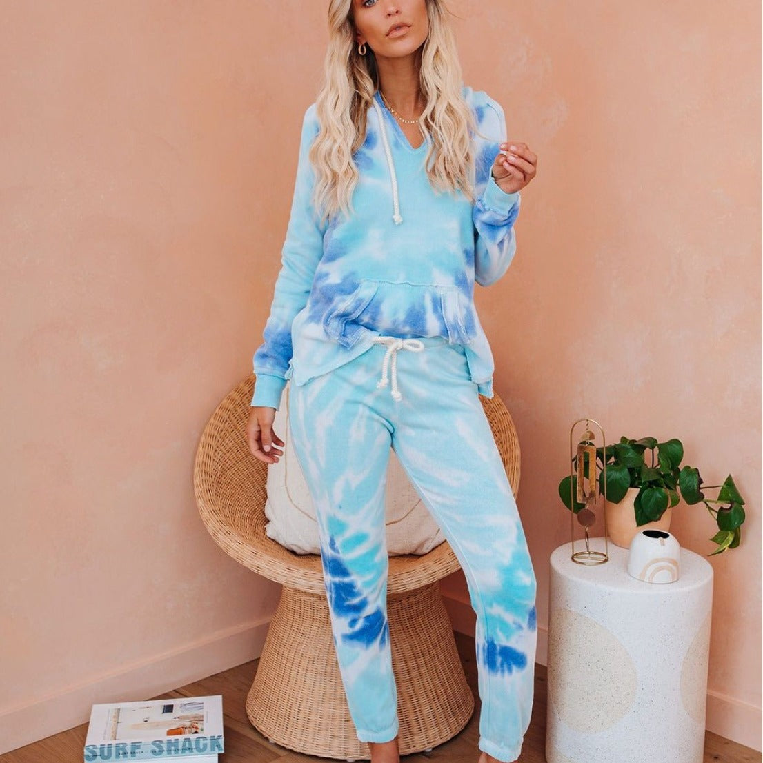 2025 spring and summer new loungewear casual two-piece set women's summer long-sleeved hoodie trousers set