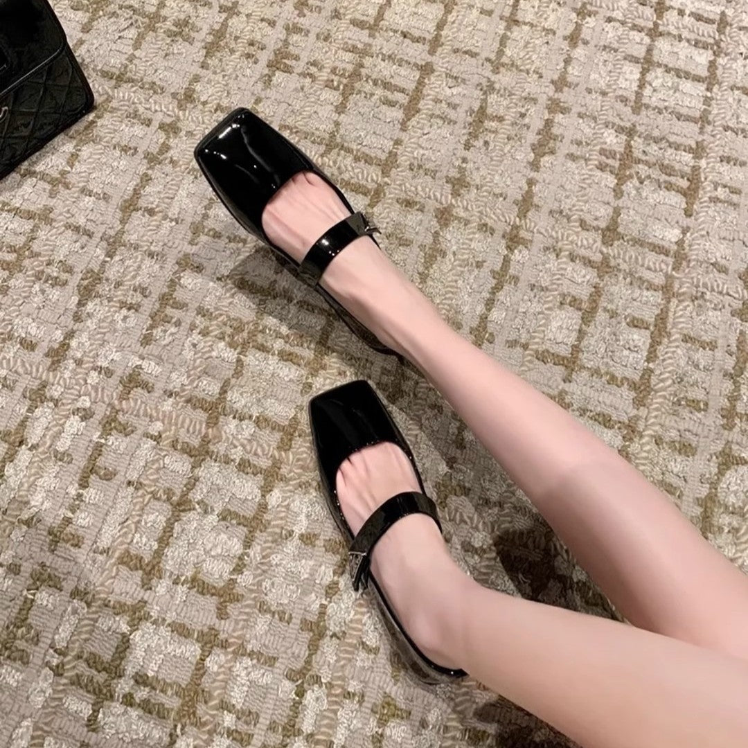 2025 Cowhide version~ Su Yinyin's same shoes P home patent leather square head triangular label buckle with flat Mary Jane shoes women's single shoes