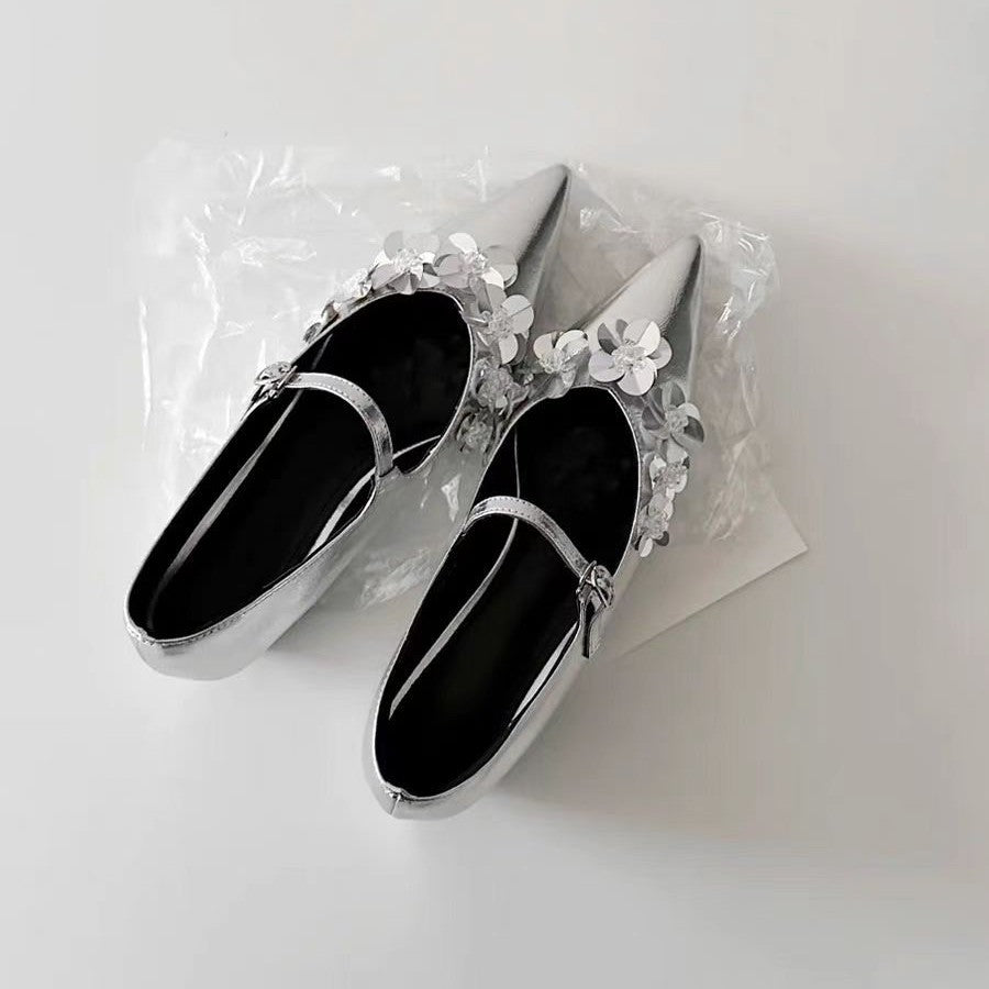2025 Sheepskin version~ Japanese pointed flower flat shoes sequins 25 new cold smoke one-word buckle Mary Jane ladyshoes