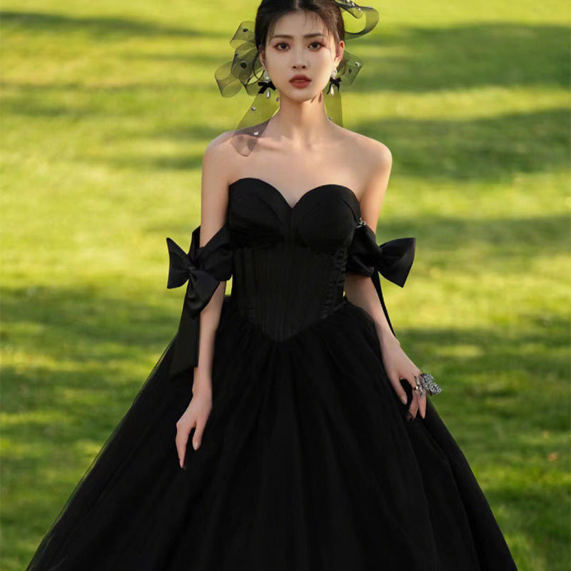 Black main wedding dress 2025 new studio photography photo clothing Hepburn wind light gauze travel banquet dress