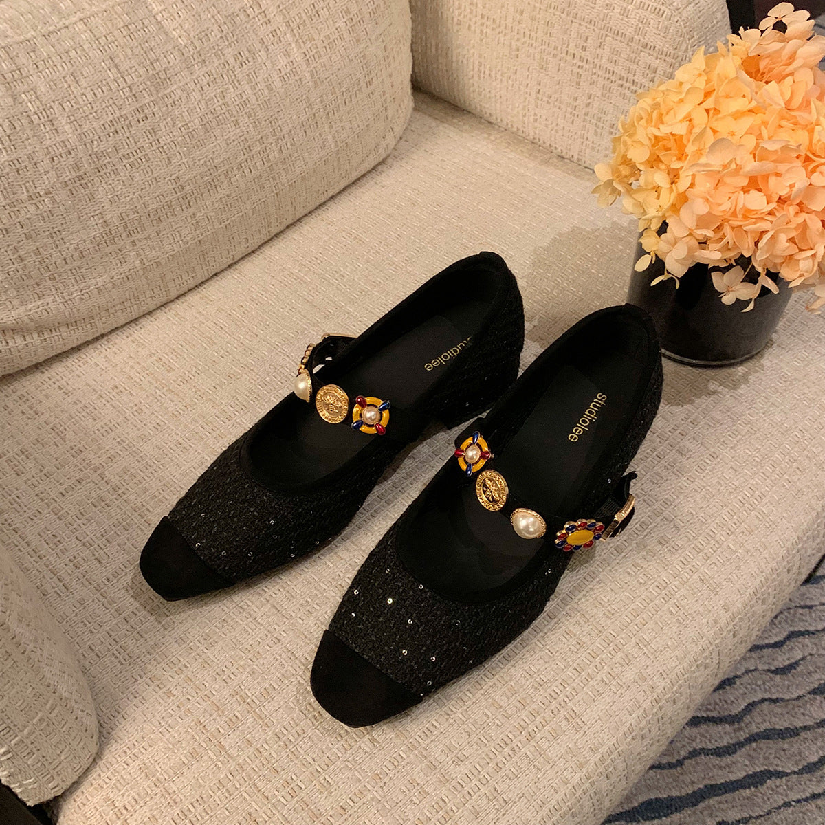 2025 Sheepskin version~ Grape mother with the same small fragrant style splicing square head tweed badge Mary Jane single shoes women's banquet wedding shoes