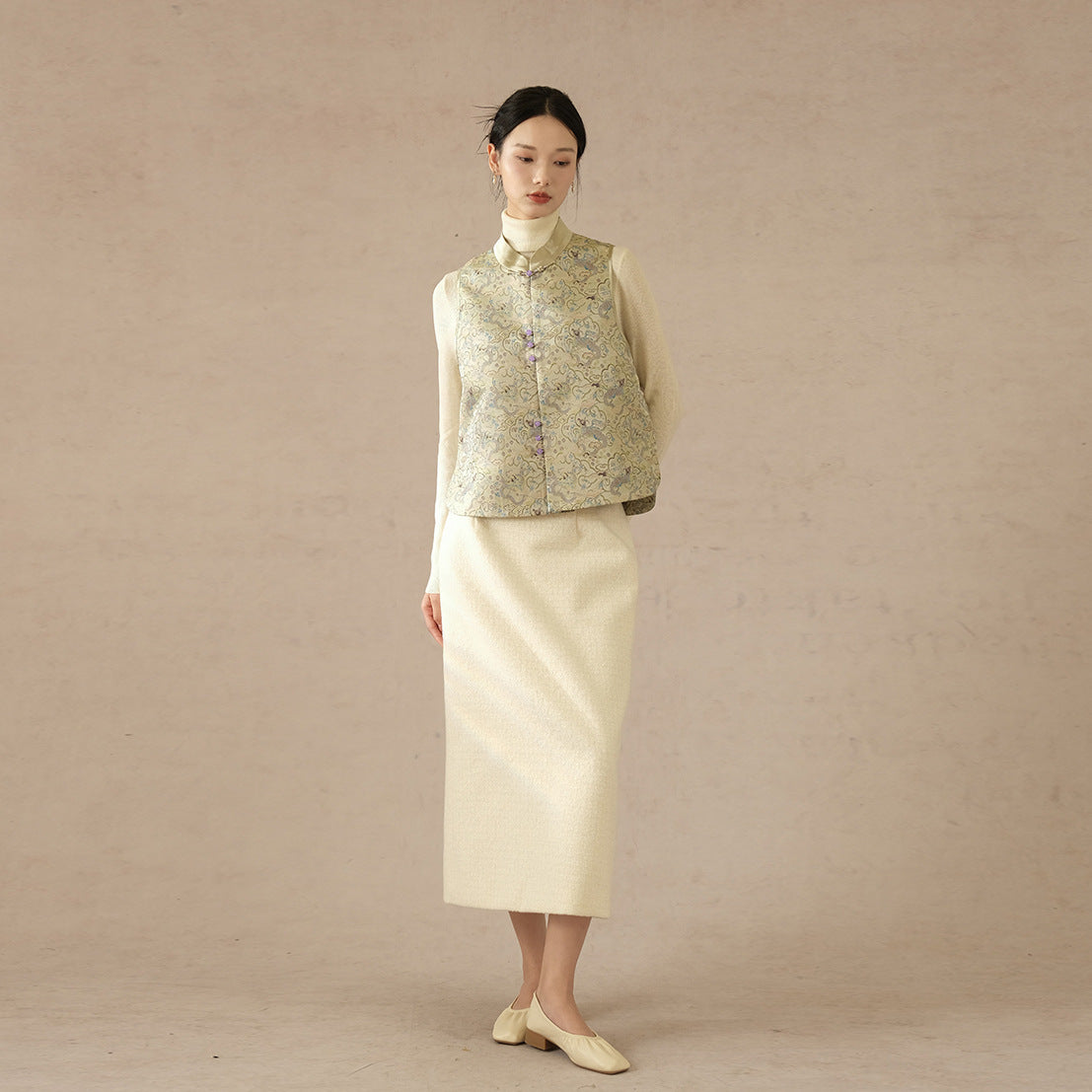 2025 New Chinese style vest for women, imitation Song brocade cloud jacquard vest, new spring top B0101