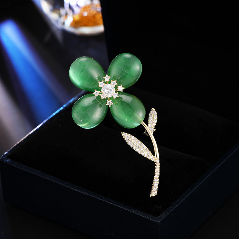 2025 High-end temperament luxury pin niche corsage women's exquisite inlaid zircon opal flower brooch suit accessories