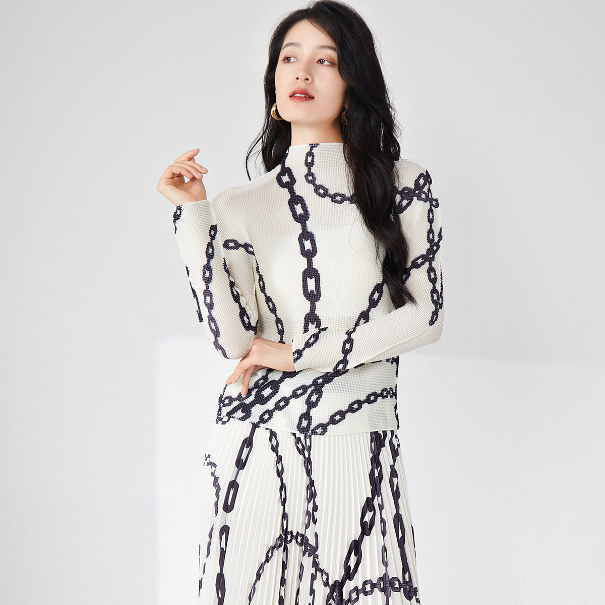2025 women's t-shirt top Nanyou high-end women's clothing wholesale high-end fashion printed slim-fitting long-sleeved top