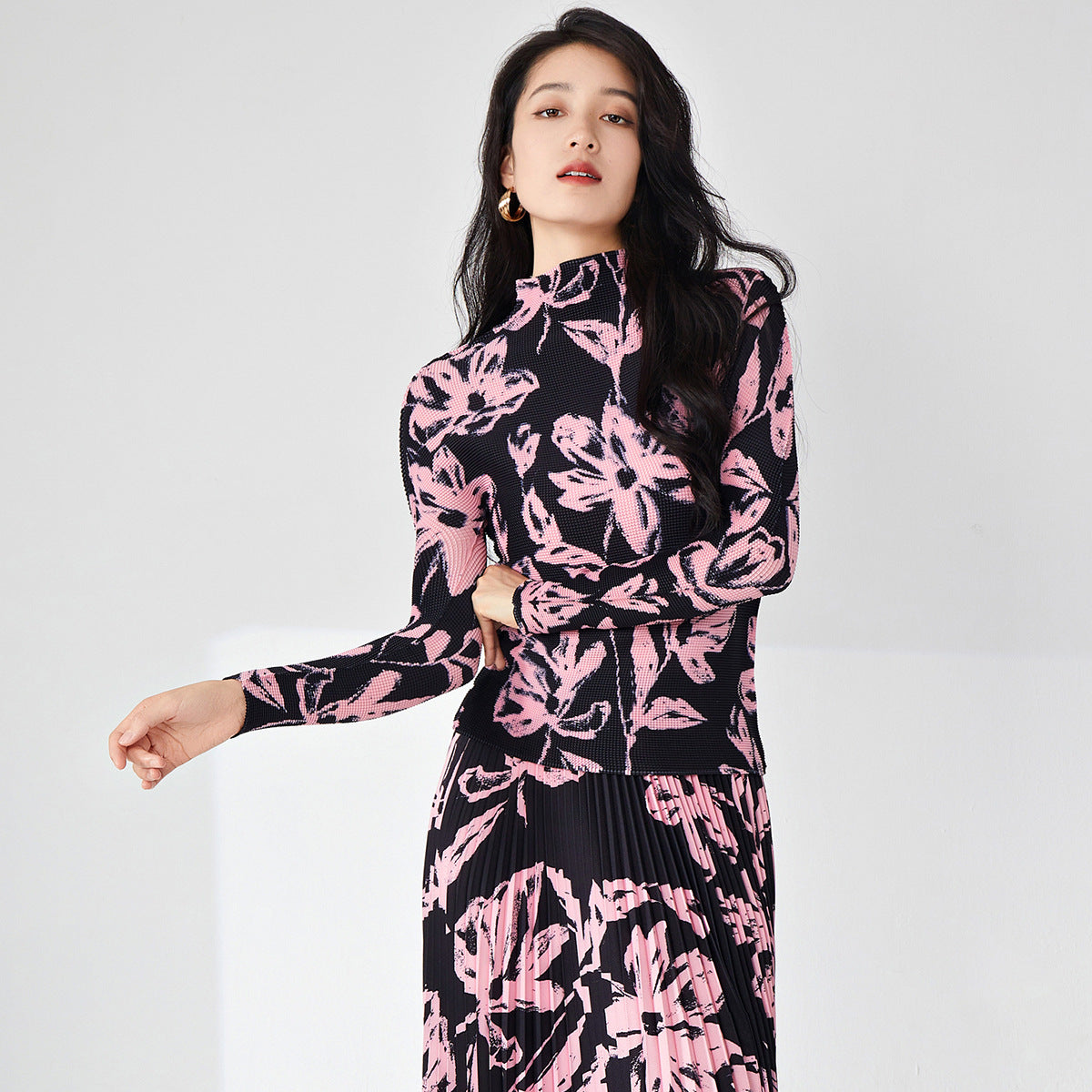 2025 women's t-shirt top Nanyou high-end women's clothing wholesale high-end fashion printed slim-fitting long-sleeved top