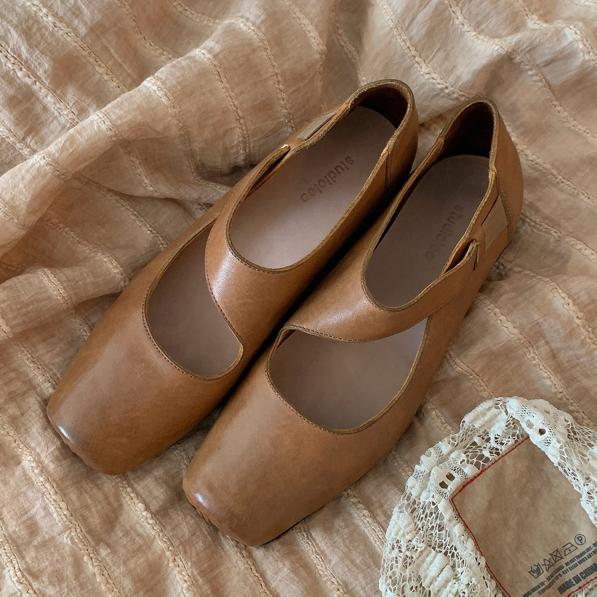 2025 Washed cowhide~ Retro leather square head pig nose thick heel single shoes women's British style small leather shoes medium heel ballet shoes