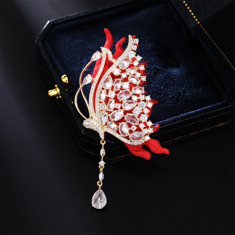 2025 Luxury temperament retro red butterfly fringed brooch slightly inlaid zircon elegant exquisite fashion coat pin brooch