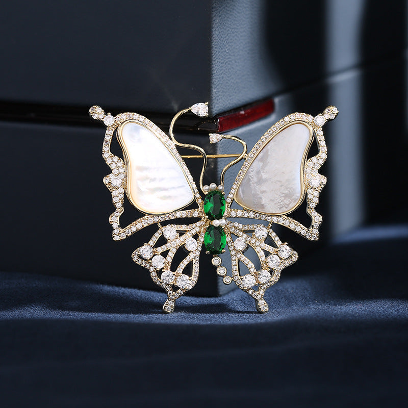 2025 New high-end natural mother shell brooch light luxury elegant Chinese style emerald zircon inlaid butterfly brooch