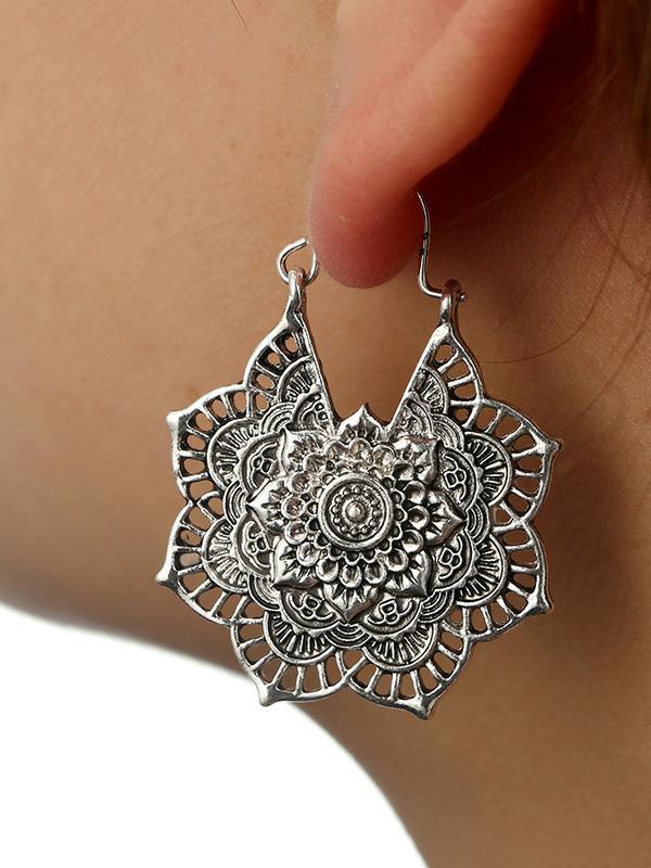 jinran 2024 New Vintage Hollow Alloy Flower Earring Accessories