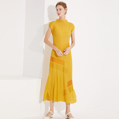 Original new product hand-painted pleated dress 2025 summer new women's temperament round neck sleeveless long dress clothing